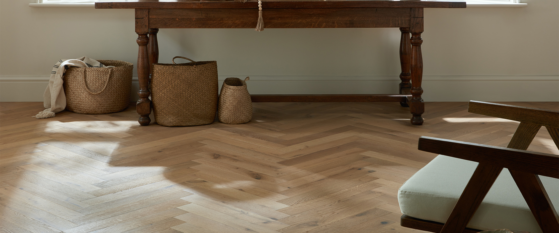 Engineered-Wood-Simply-Nature-122-Herringbone-Featured